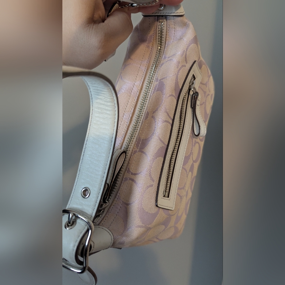 Beautiful lilac coach logo small shoulder bag. Vintage. - Picture 15 of 17
